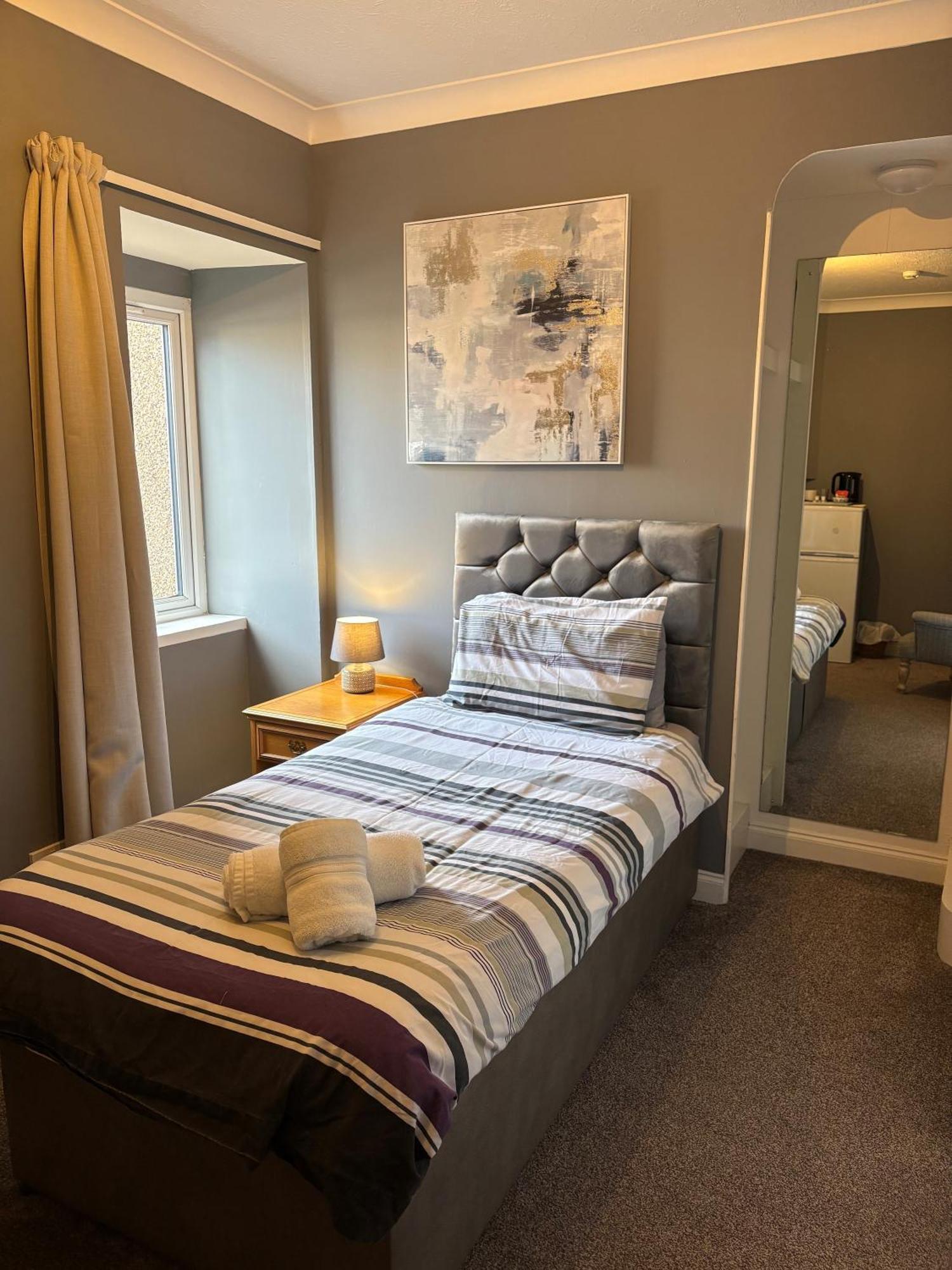 Winmar Hotel Inverness Buitenkant foto
